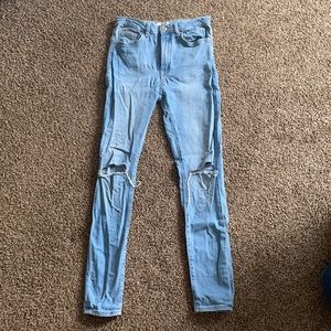 FOREVER 21 High Waisted Ripped Jeans